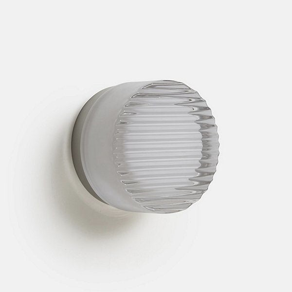 Lampada da parete LED rotonda moderna con diffusore in vetro satinato per uso interno ed esterno