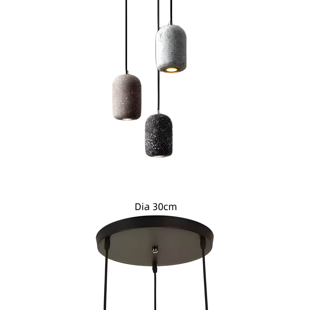 Lampa wisząca Averin z żelaza z wyrazistym industrialnym wykończeniem
