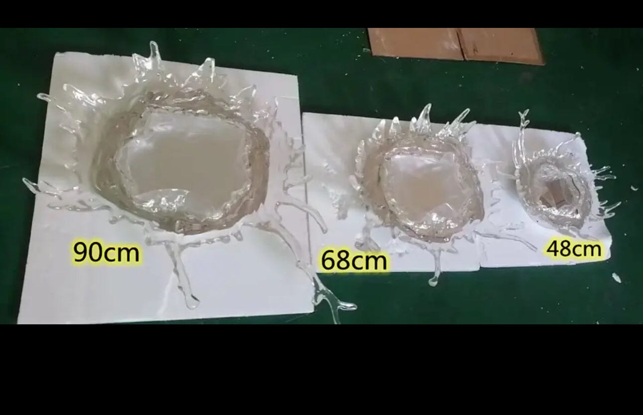 Water Splash LED Mirror Wall Lamp With Waterproof Resin Design