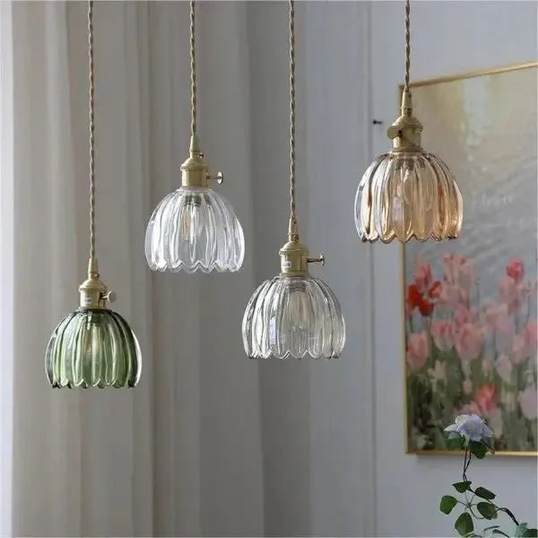 PetalGlow Bloom Glas-Hängeleuchte mit mattierten Blütenblättern