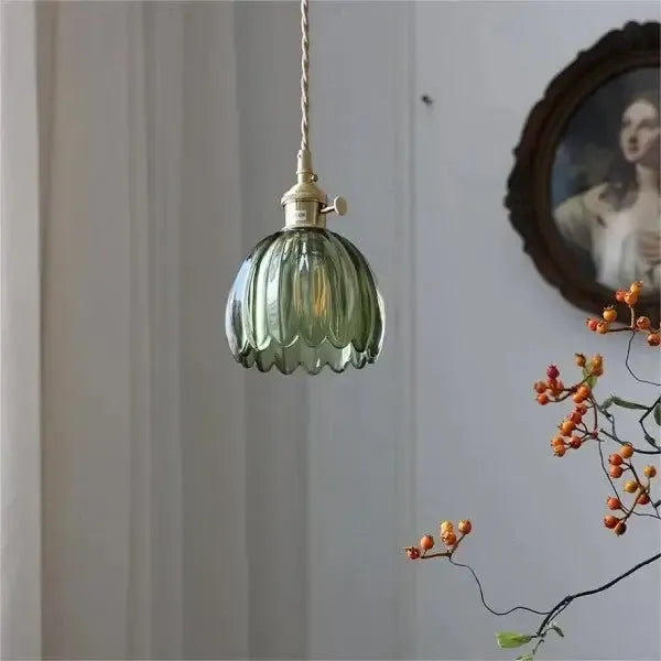 Sylara Glasblumen-Pendelleuchte für Esszimmer