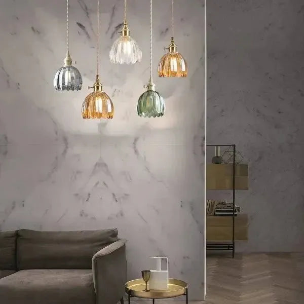 PetalGlow Bloom Glas-Hängeleuchte mit mattierten Blütenblättern