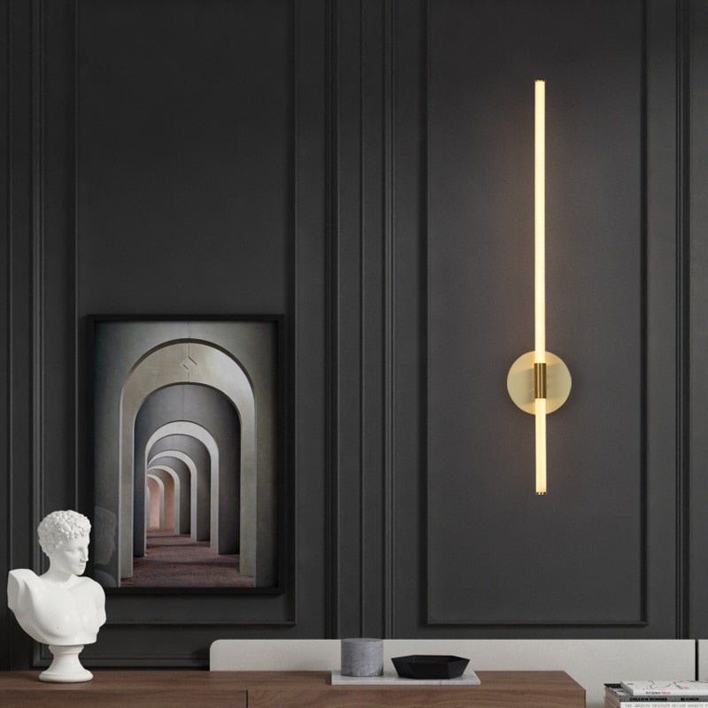 Nordická minimalistická nástěnná lampa s mečovitým designem pro chodby a obývací pokoje