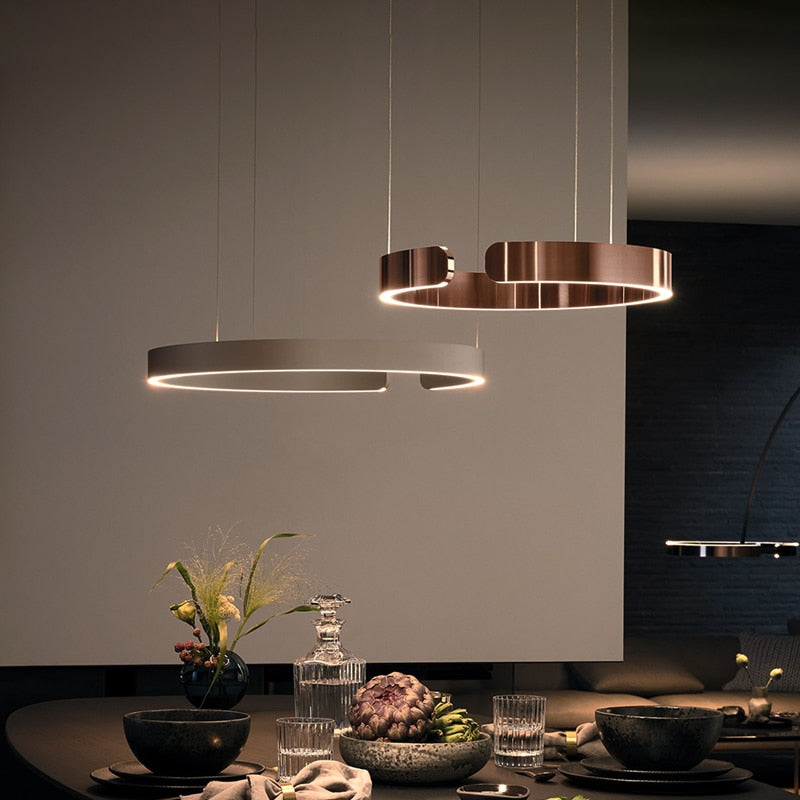 لوستر دایره‌ای LED الارا فلزی برای خانه لوکس مدرن