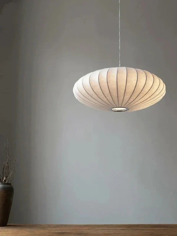 Astra Silk Pendel Lysekrone til Stuer Elegant Belysning