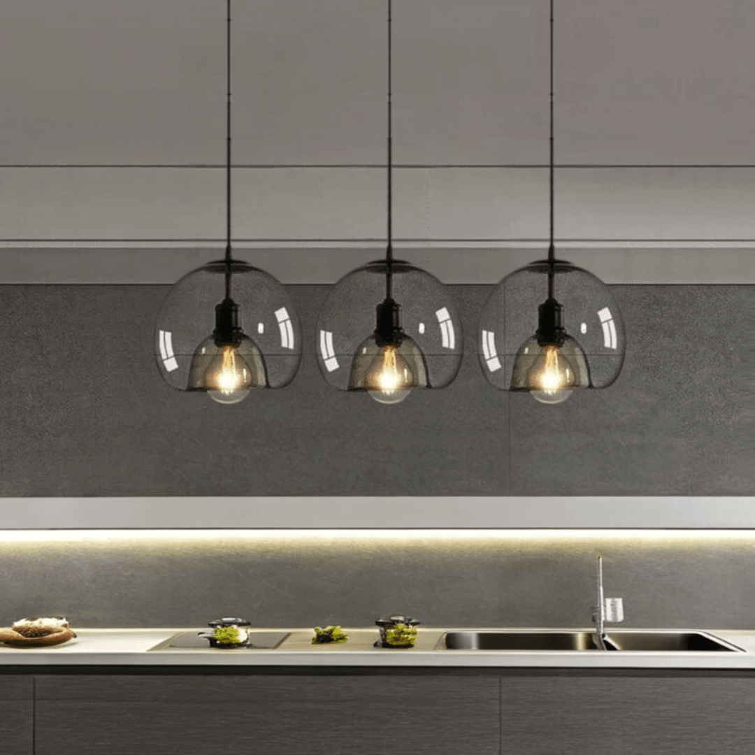 Aurea Glas-Pendelleuchten für moderne Innenräume – Beleuchten Küchen und Badezimmer