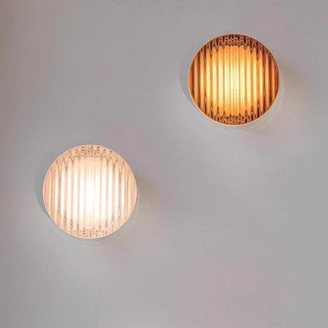 Lampada da parete LED rotonda moderna con diffusore in vetro satinato per uso interno ed esterno