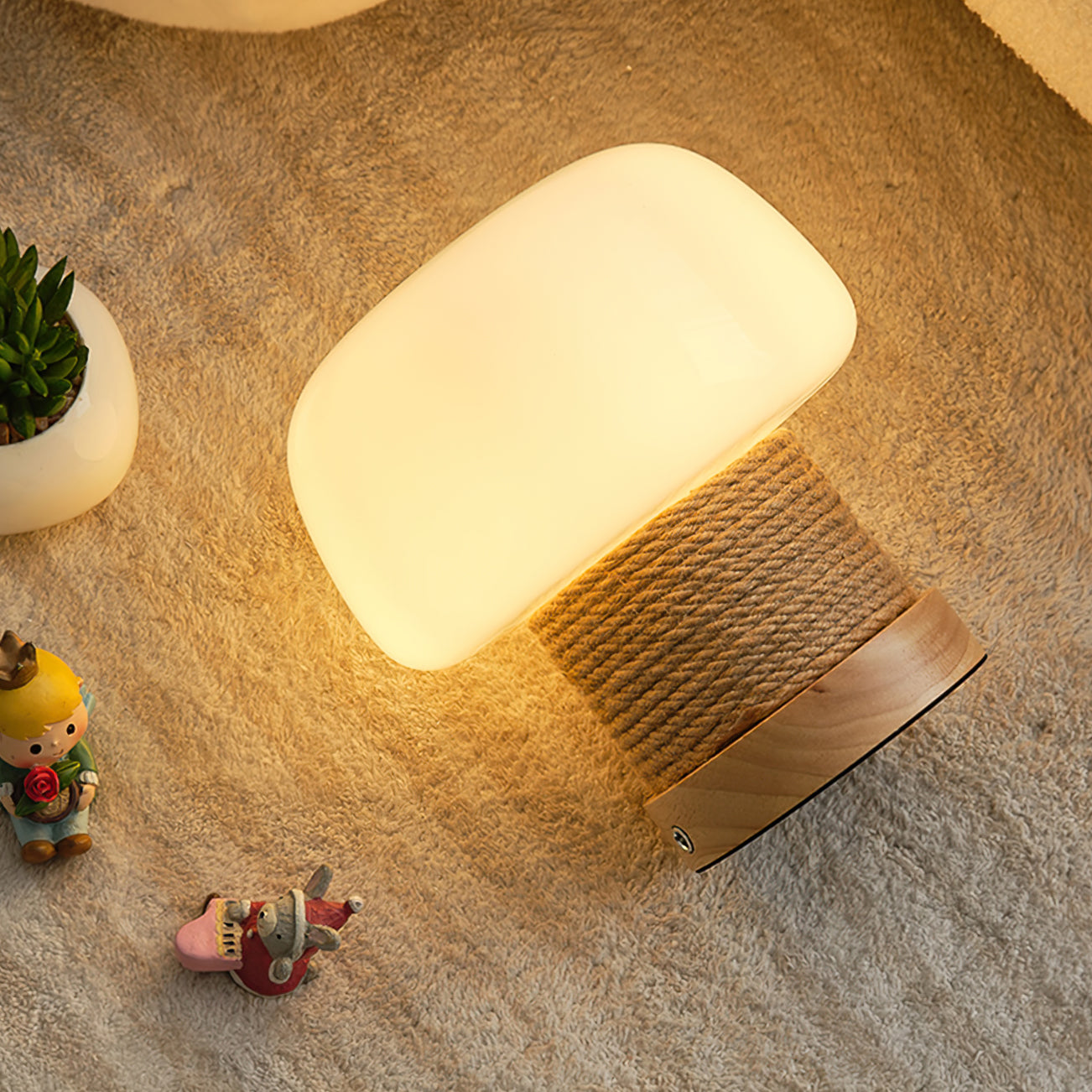 Aurelium | Minimalist LED Table Lamp With Wood Base