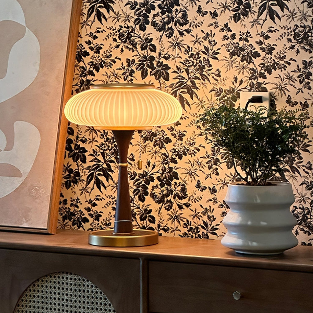 Lampada da tavolo Nivara a forma di fungo, stile moderno minimalista