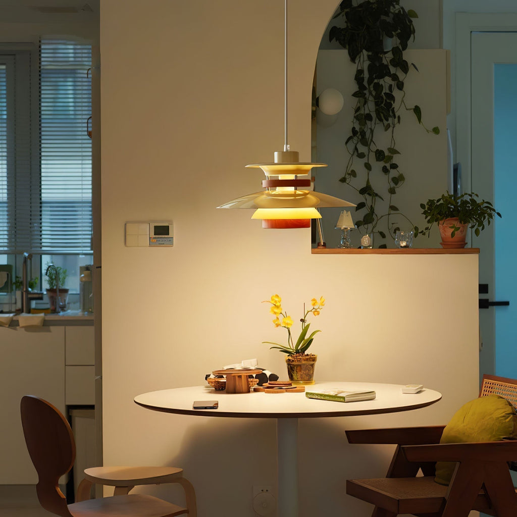 Asteri LED pendel med metal- og træfinish