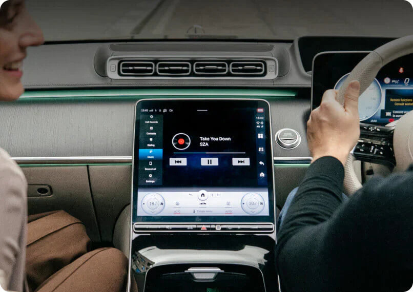 مبدل کوچک بی‌سیم CarPlay و Android Auto برای استفاده در خودرو
