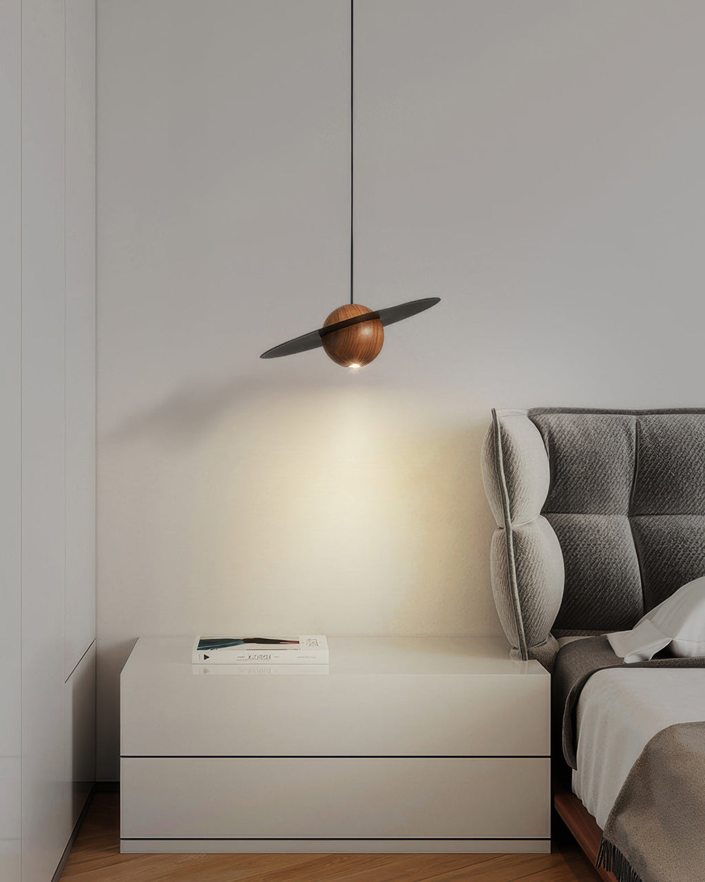 Marinor walnoot- en messing hanglamp in vliegende schotelvorm met mid-century modern silhouet