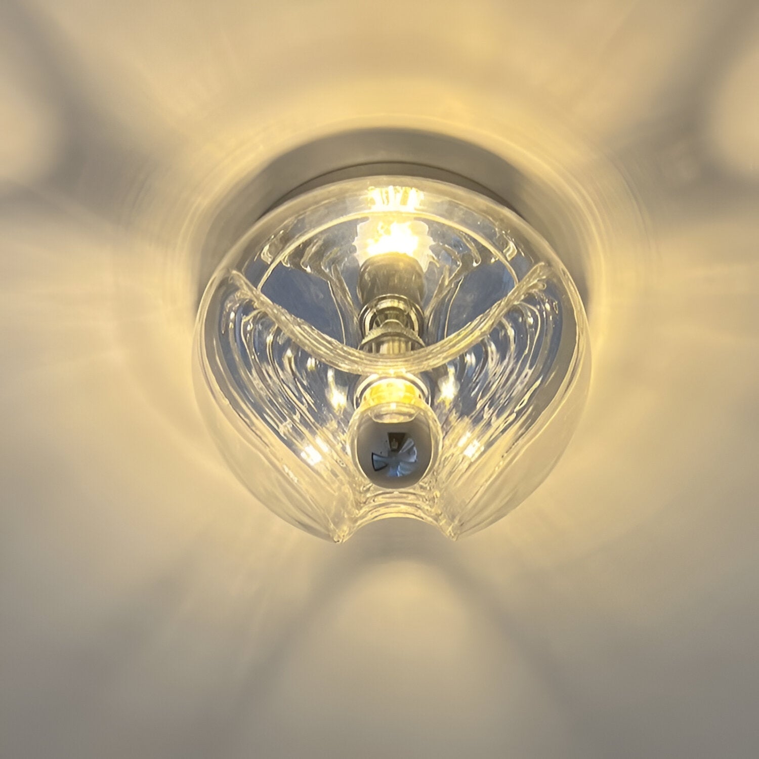 Stropní lampa Caelorn Vintage Bauhaus s francouzským středověkým kouzlem