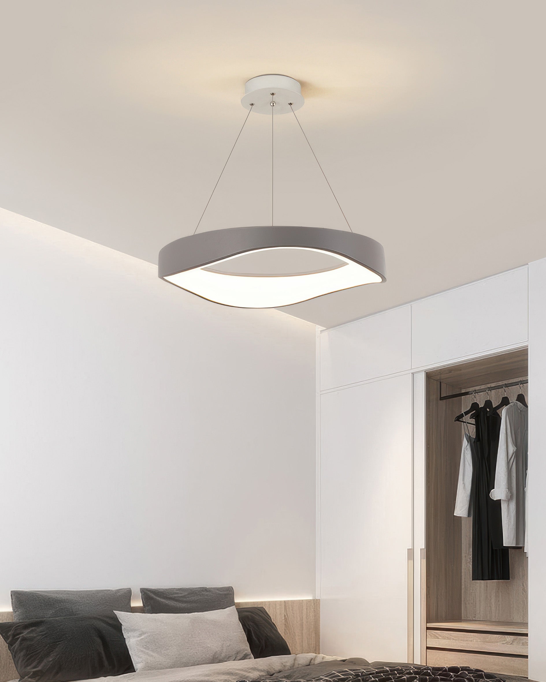 لوستر حلقه‌ای LED آستراهالو برای دکوراسیون مدرن