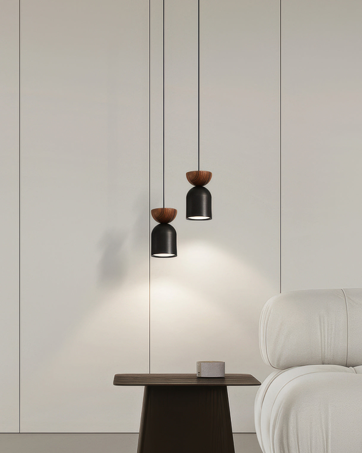 Marinor walnoot- en messing hanglamp in vliegende schotelvorm met mid-century modern silhouet