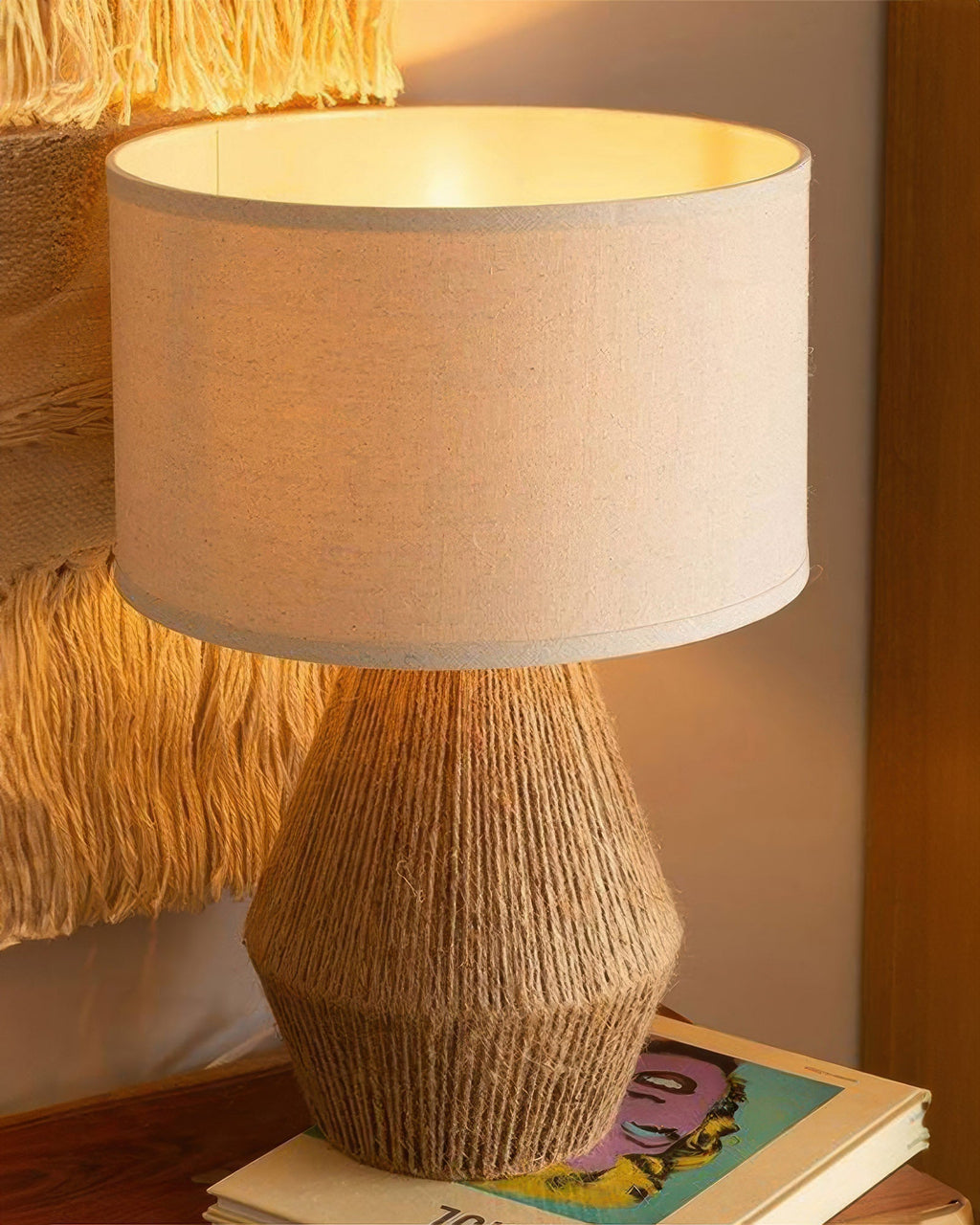 Kairo ručně tkaná lampa na stůl z konopí s ekologickým vzorem