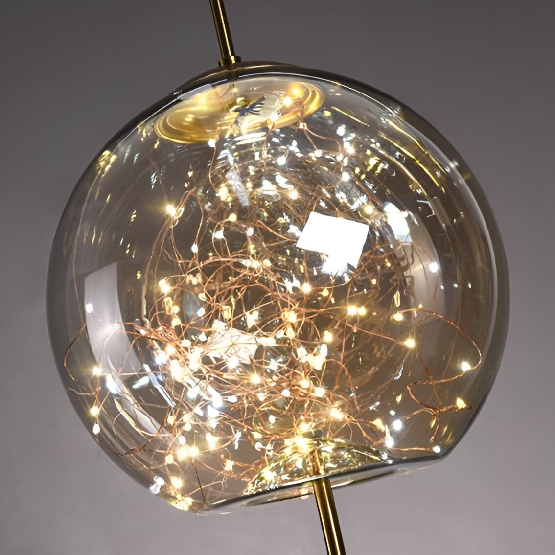 Aurora Nordic Glas-Kugel-Pendelleuchte für den Essbereich
