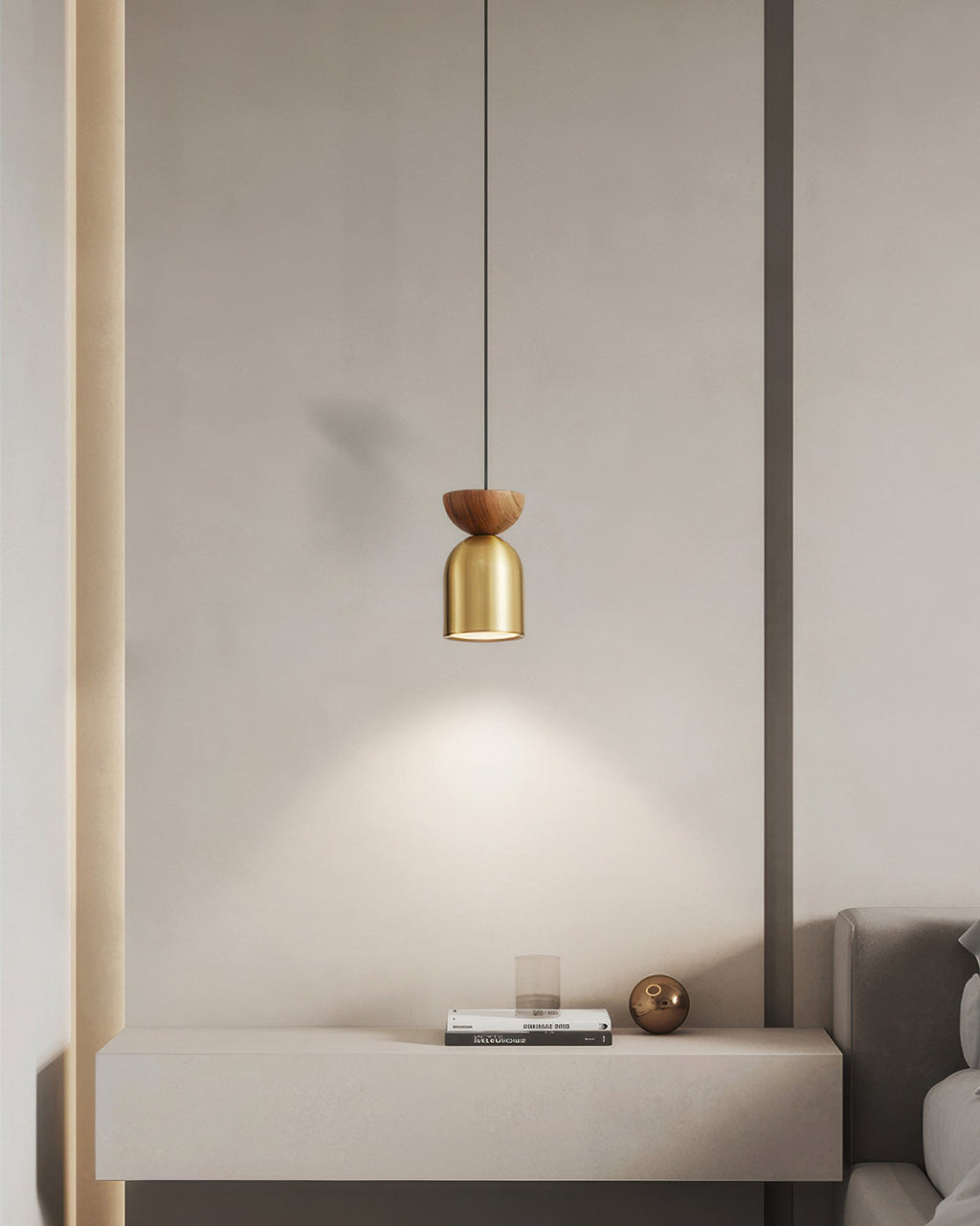 Marinor walnoot- en messing hanglamp in vliegende schotelvorm met mid-century modern silhouet