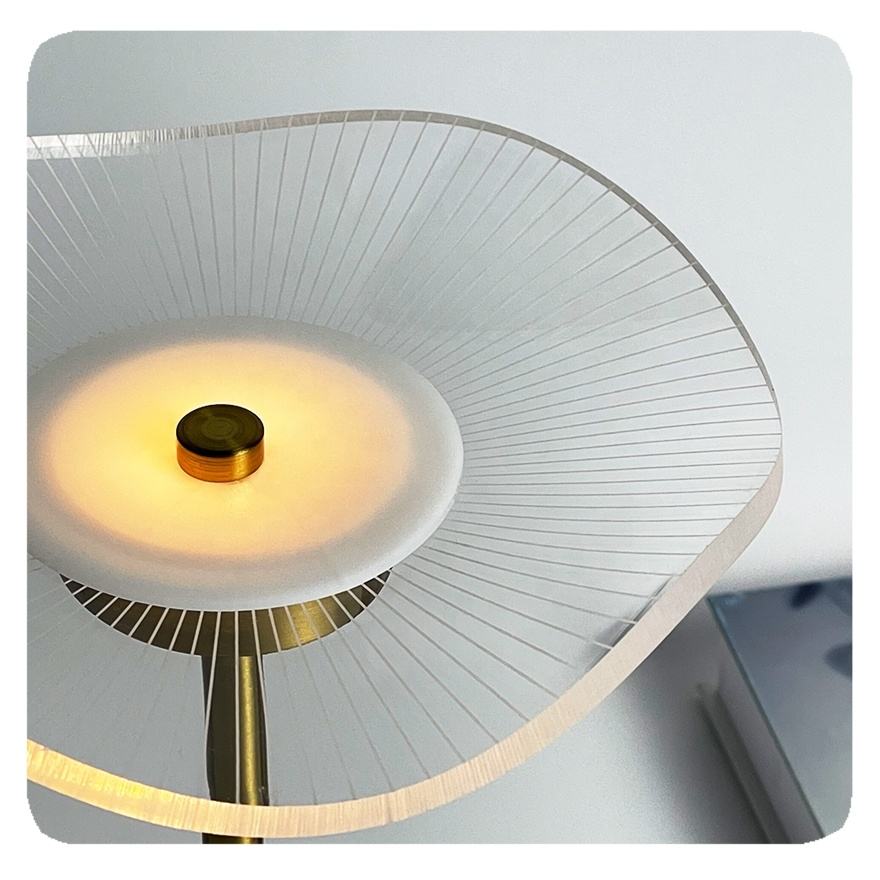 Lampă de masă AuraNova cu braț reglabil LED eficient energetic