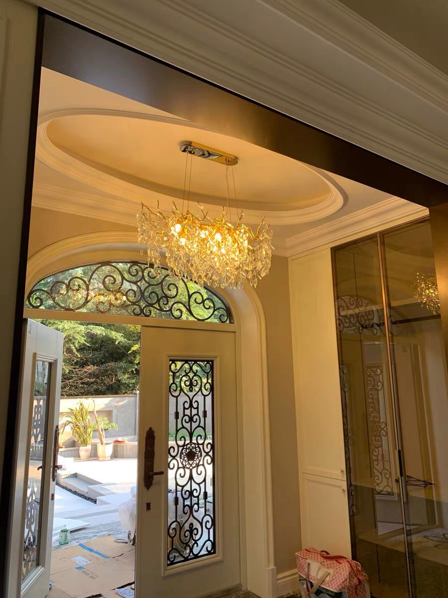 Lampadario a Bracci in Cristallo Stile Francese per Case Moderne