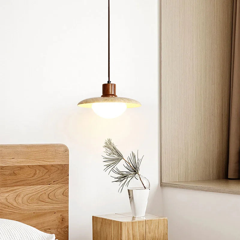 Lampada a sospensione GaiaWisp ispirata al Wabi Sabi per un'atmosfera naturale