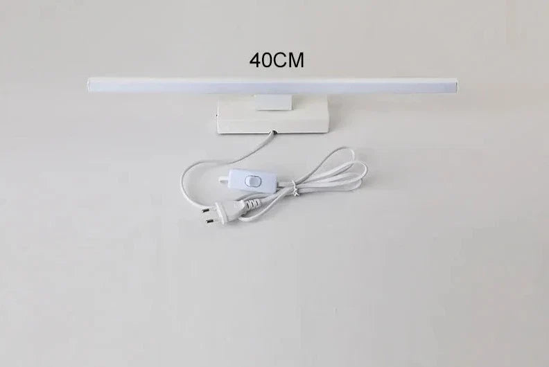 LumaNord LED nástěnná lampa s nastavitelným ramenem a vestavěnou zástrčkou