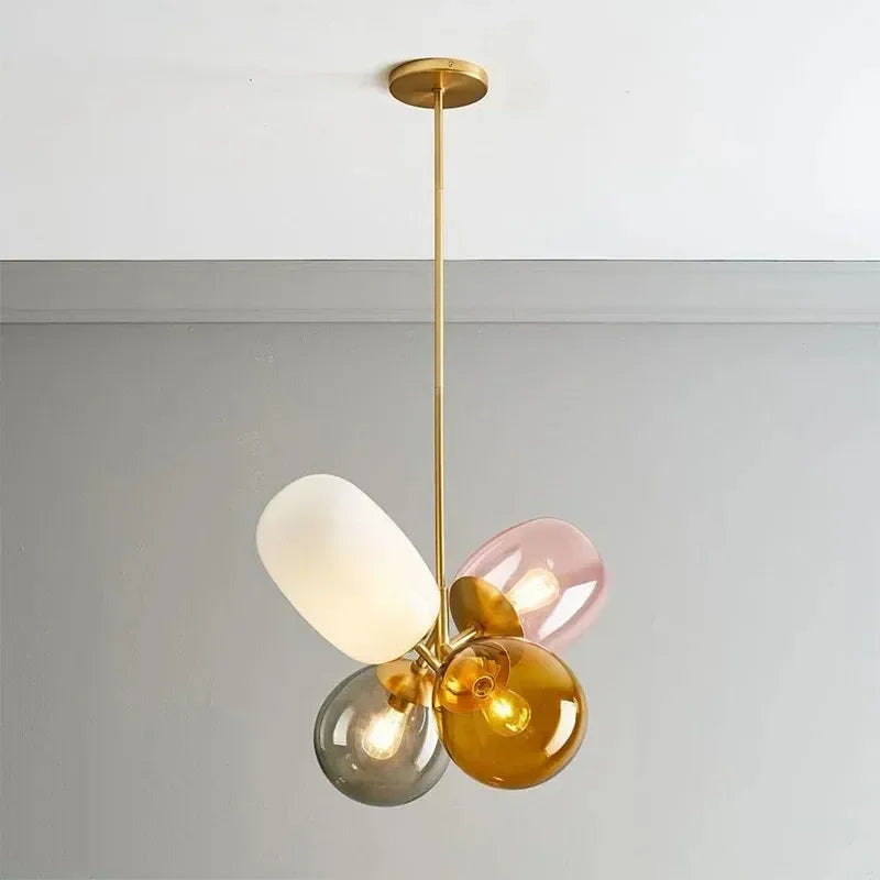 Závěsná lampa Aurelia Branch s ručně vyráběným luxusním vitrážovým sklem