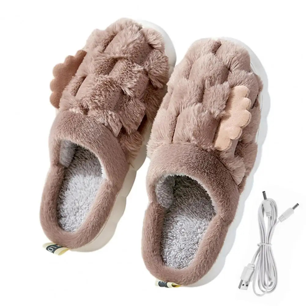 دمپایی‌های گرم‌شونده SnugPair با منبع تغذیه USB برای شب‌های گرم و دلپذیر زمستانی