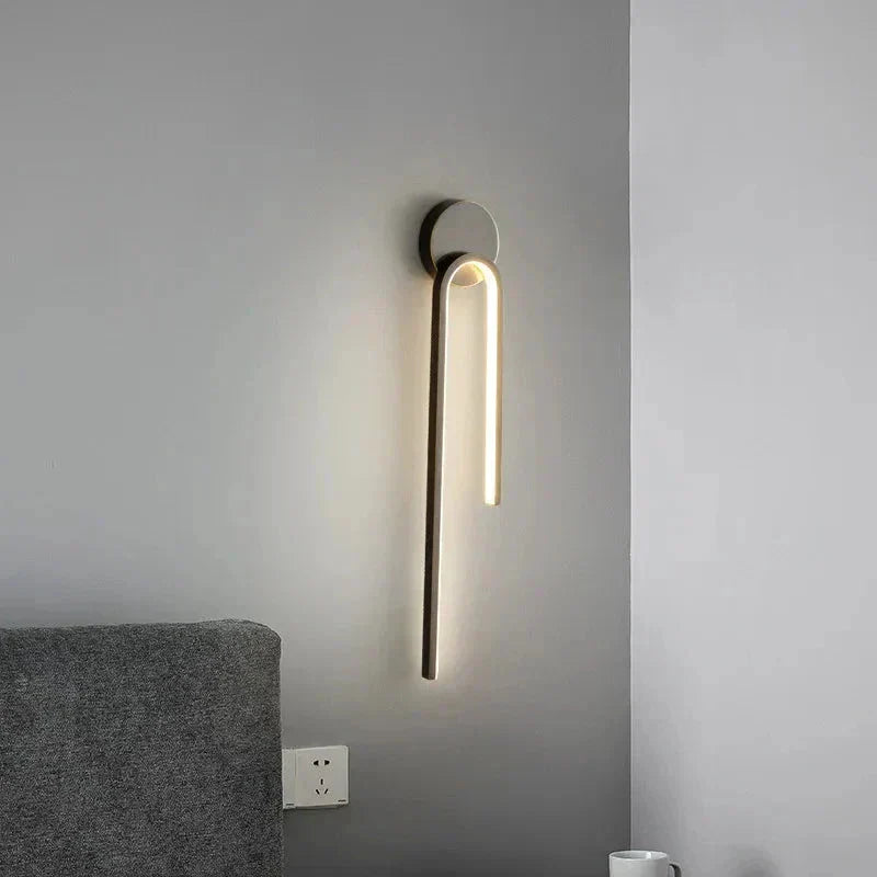 چراغ دیواری لومارا با نورپردازی LED محیطی گرم