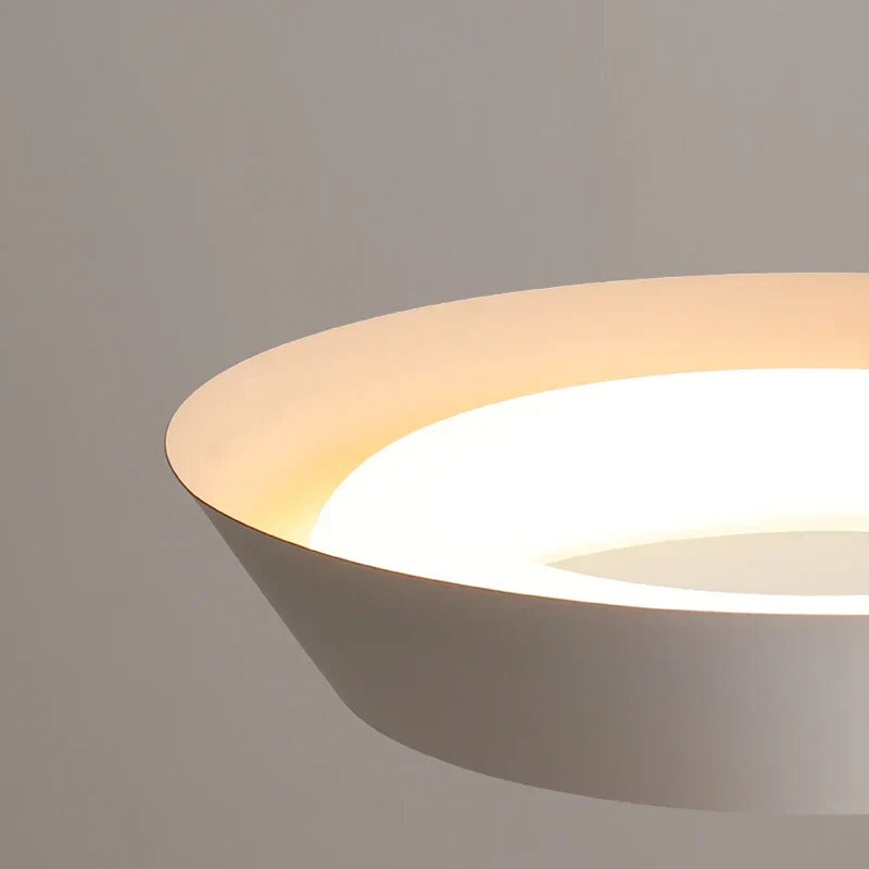 لوستر کروم اورلیان مدرن با نورپردازی LED برای راهروها و گاراژ