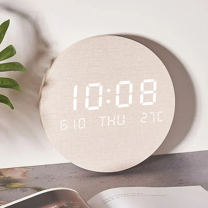 Orologio da Scrivania in Legno SylvaClock con Display LED e Sveglia
