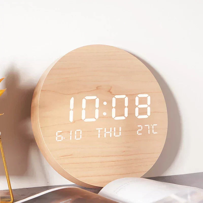Orologio da Scrivania in Legno SylvaClock con Display LED e Sveglia