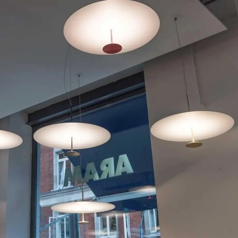 Lampa wisząca Aurelia Retro w czarno-złotym wykończeniu do kuchni i sypialni