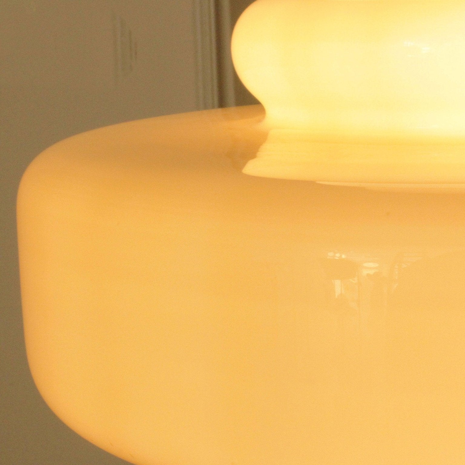 Hand-Blown Vintage Glass Pendant Light For Dining | Elaris