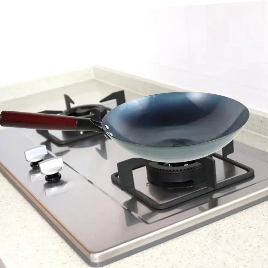 ForgeMaster – Traditional hand-forged cast iron wok with wooden handle
