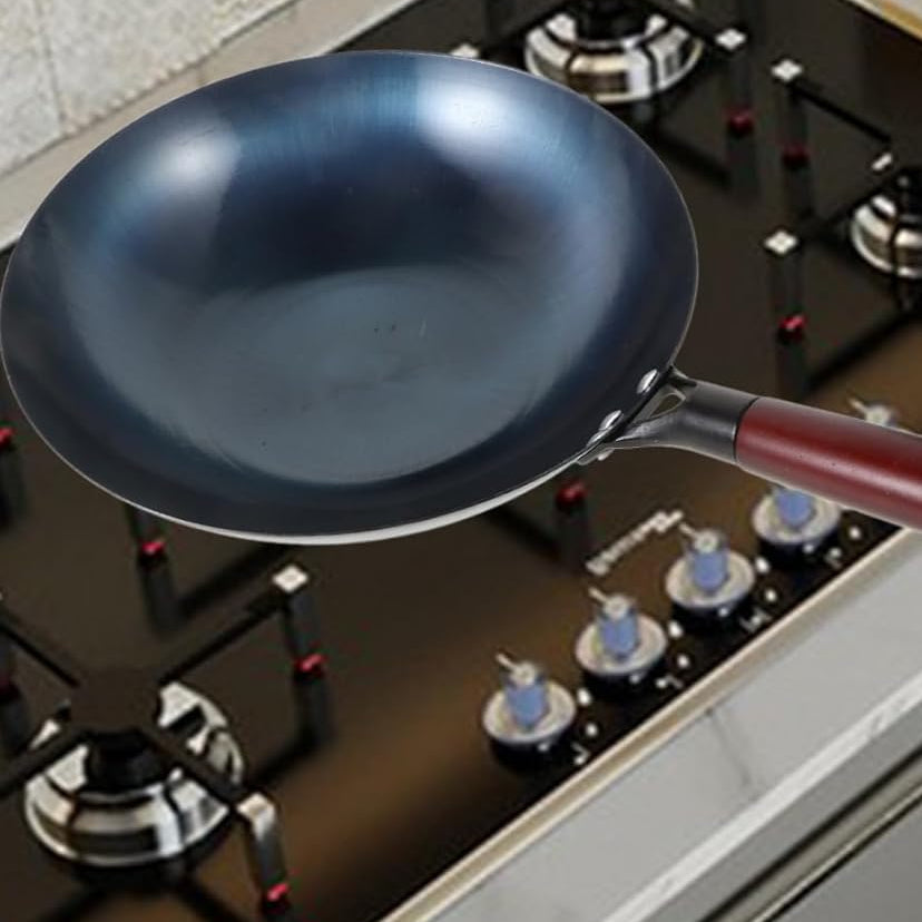 ForgeMaster – Traditional hand-forged cast iron wok with wooden handle