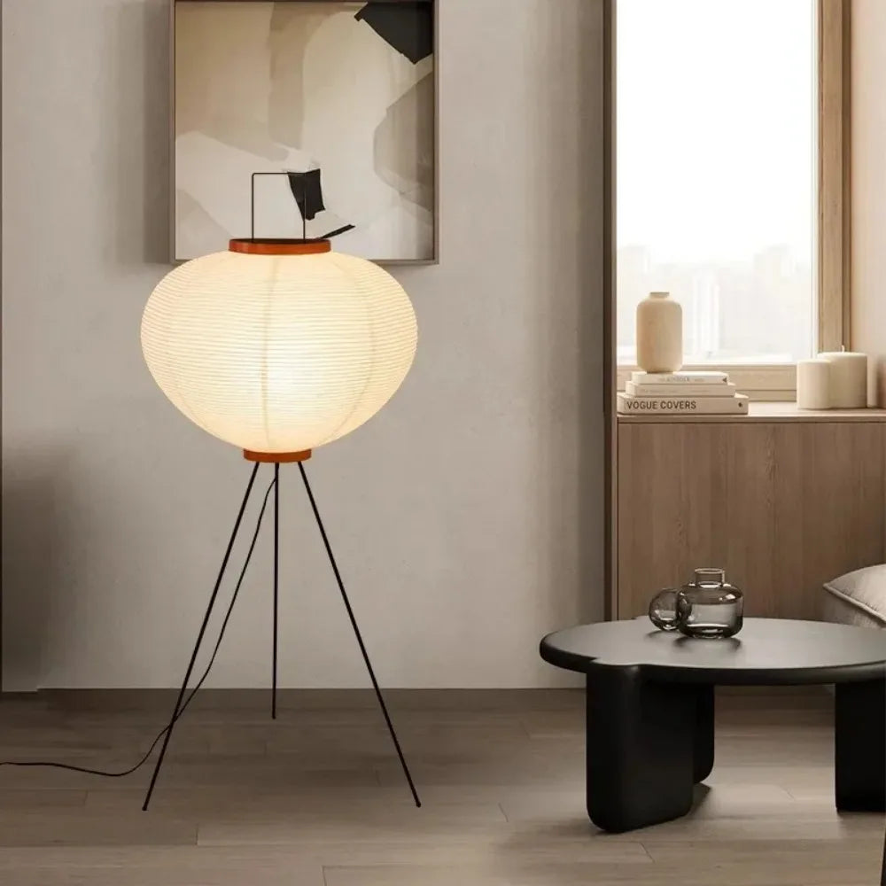 LumiNook stojací lampa z rýžového papíru ve stylu Wabi Sabi s jemným světlem
