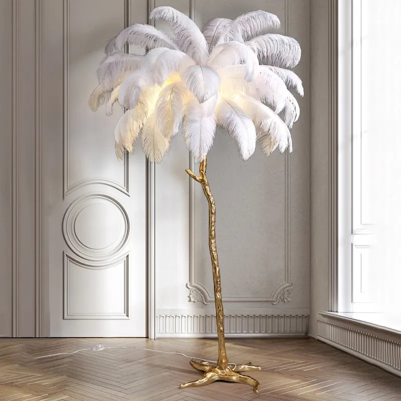 Lampada da terra Nyora con piume di struzzo, finitura in rame e 5 lampadine LED