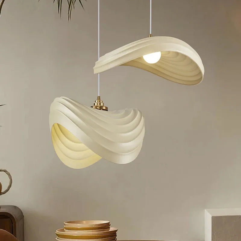 Kairoa ekologické LED závěsné svítidlo z pryskyřice inspirované rozsivkami s nastavitelnou výškou