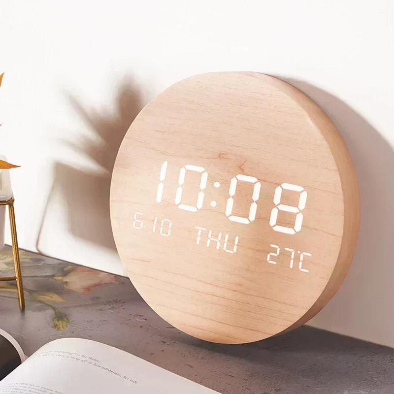 Orologio da Scrivania in Legno SylvaClock con Display LED e Sveglia