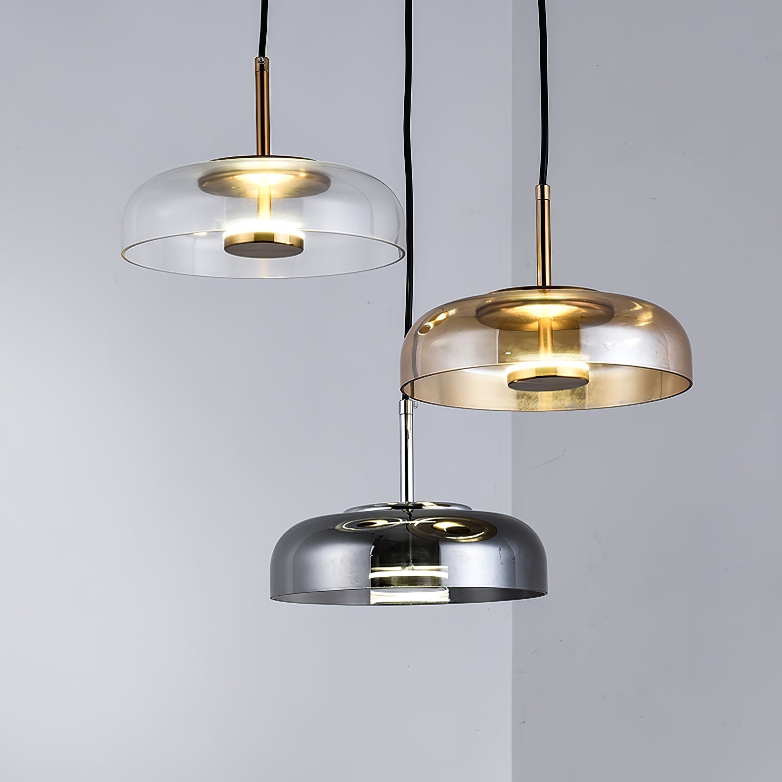 Lumineo Solcellsarmatur i Mässing och Glas för Varm Modern Atmosfär