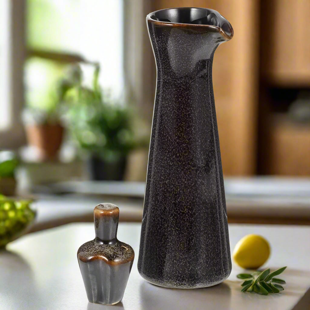 Ceramic Condiment Bottle With Japanese-Inspired Design