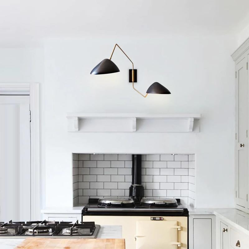 Marcellin vägglampa med två armar och anksnäbb, svängbara armar från Arverne Lighting Retro Mid Century Modern vägglampa