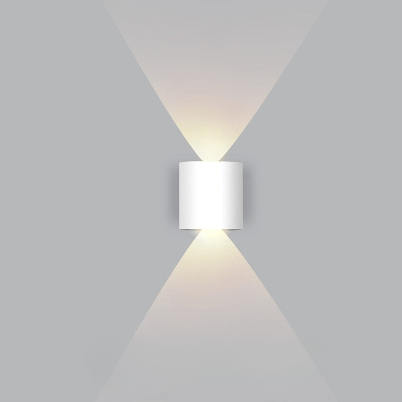 Vandtæt LED udendørs væglampe med aluminiumsramme, elegant og energieffektiv