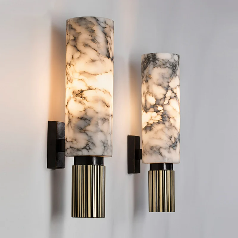 Nástěnné svítidlo Lyra Marble s nadčasovým vzhledem žilkovaného kamene