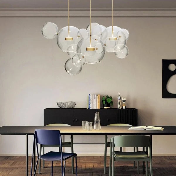 Závěsná lampa AstraHalo Sphere pro moderní interiéry a útulnou atmosféru