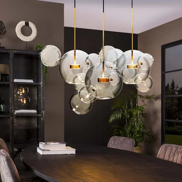 Závěsná lampa AstraHalo Sphere pro moderní interiéry a útulnou atmosféru