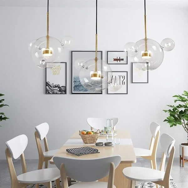 Závěsná lampa AstraHalo Sphere pro moderní interiéry a útulnou atmosféru