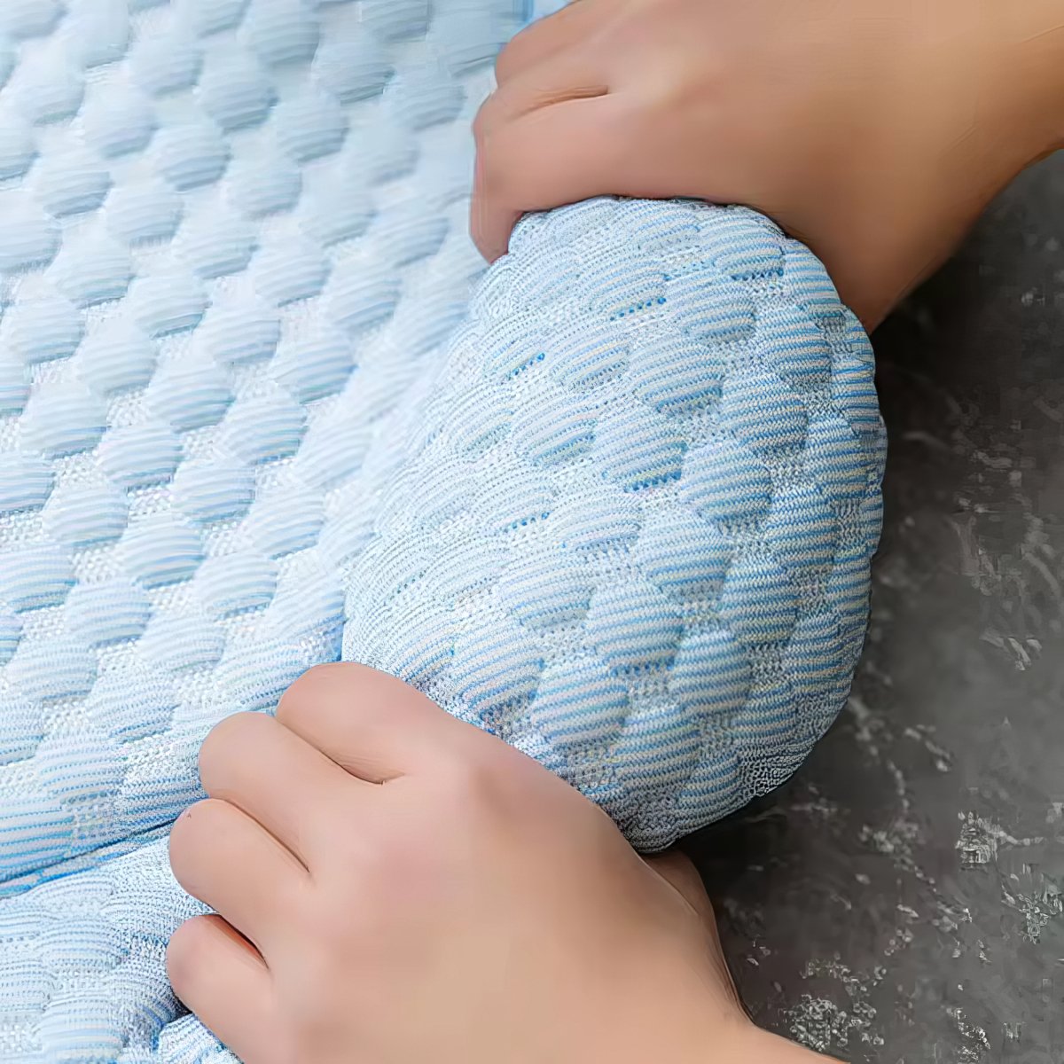 ChillPaws Cooling Dog Bed With Temperature Regulation On Hot Days