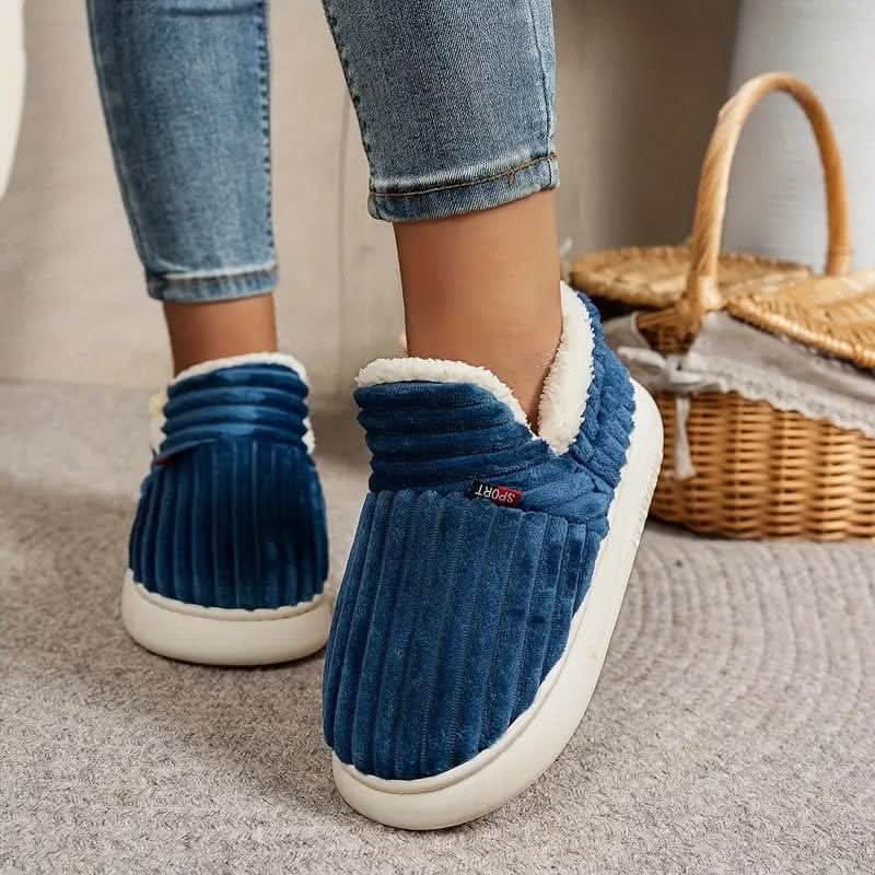 کفش‌پوش‌های حرارتی CozyNest برای گرما و راحتی در زمستان